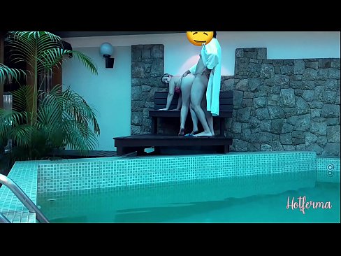 ❤️ Boss invita a cameriera à a piscina, ma ùn pudia resiste à un caldu ❤️ Sluts à porn co.online4sex.ru ❌️❤